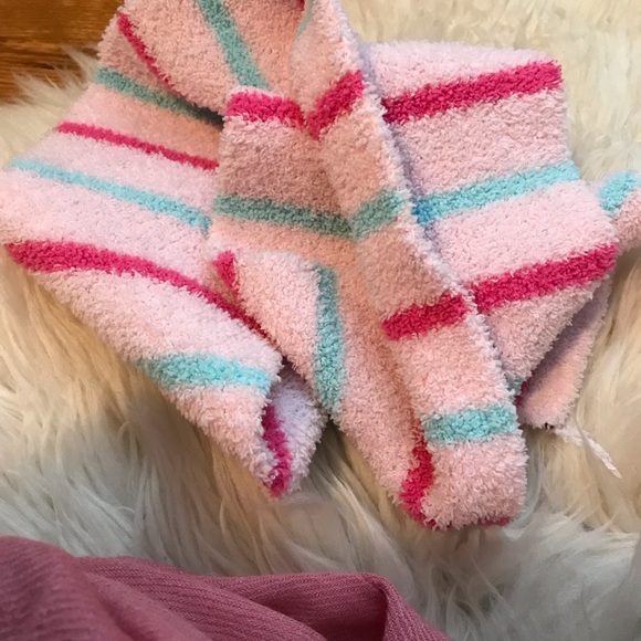 Set of 3 Scarves - Picture 3 of 6